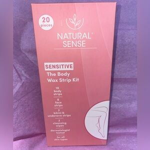 Natural Sense Sensitive Wax Strip Kit